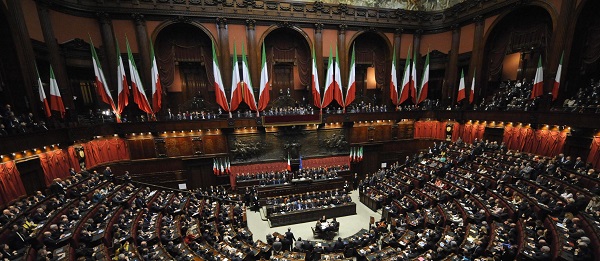 Parlamento 600